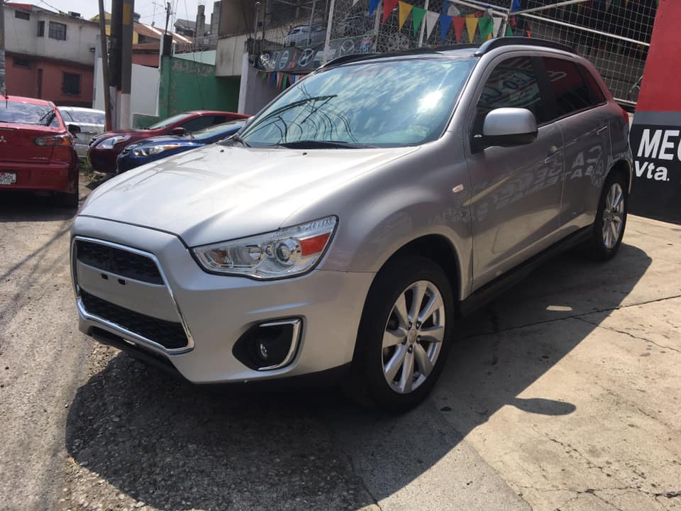 VENDO MITSUBISHI OUTLANDER 2012