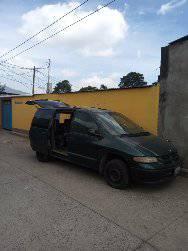 Vendo o cambio hermosa Dodge Caravan modelo 1996 6 cilindros y 3000 c.c. informa...