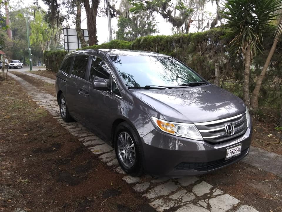 VENDO HONDA ODYSSEY 2012