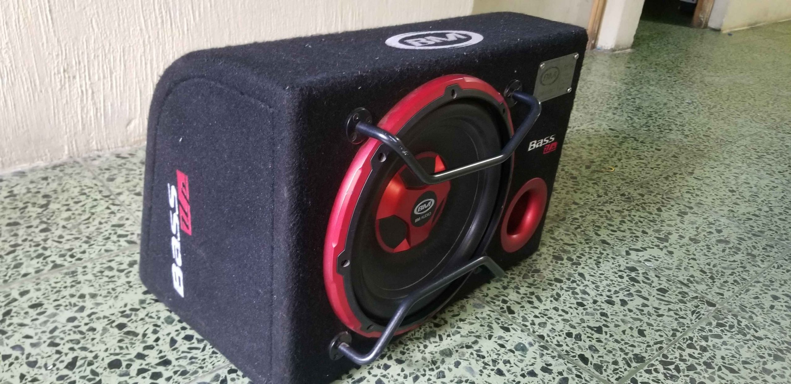 vendo buffer amplificado 800 watts esta bien cuidado truena duro SOLO EFECTIVO NEGOCIABLE VILLA NUEV