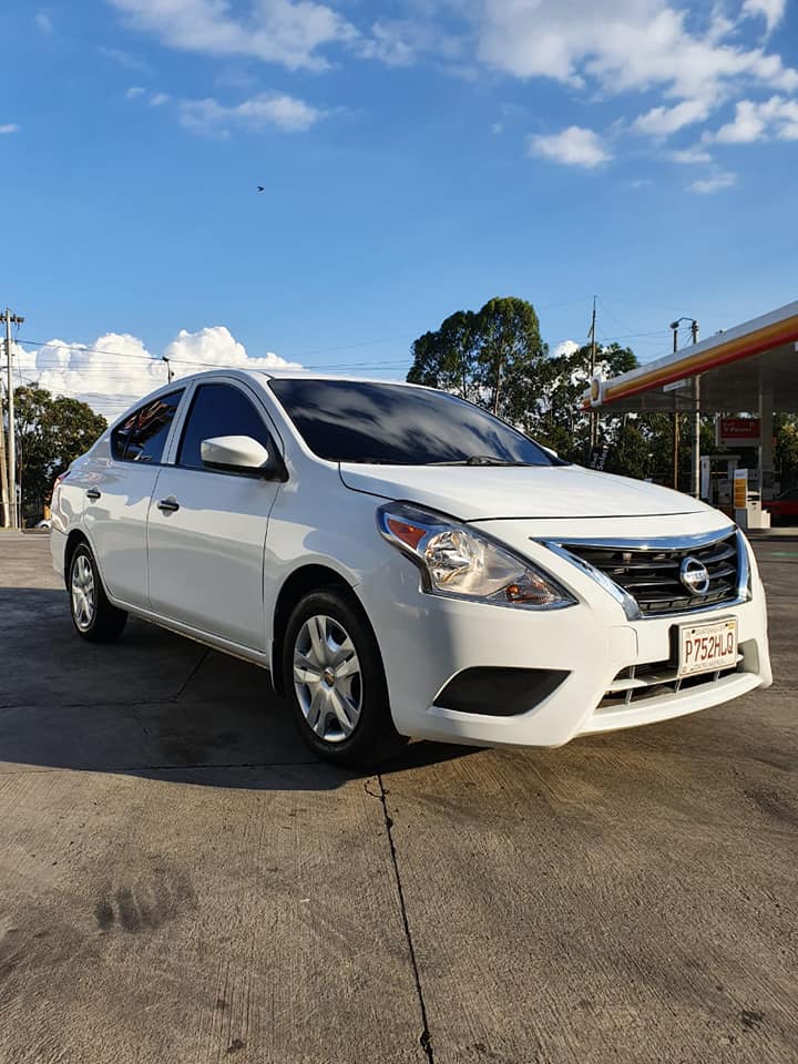 Nissan Versa