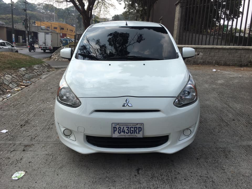 VENDO MITSUBISHI MIRAGE 2014