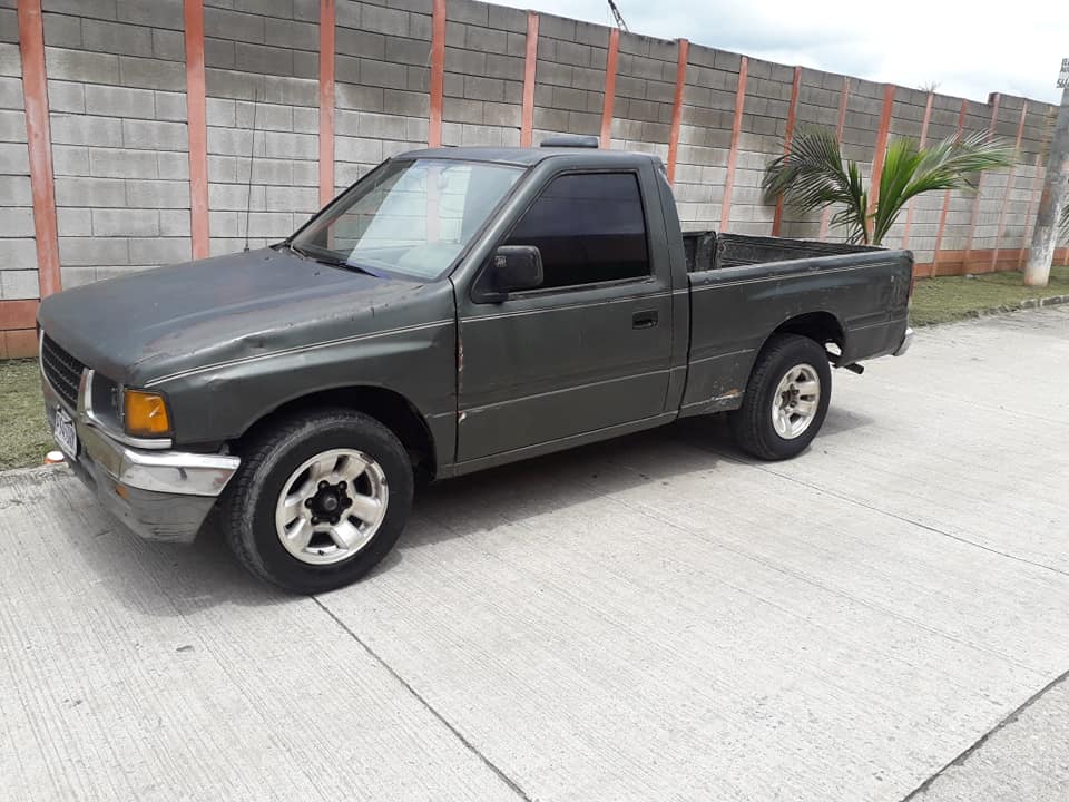 Vendo pickups isuzo 94