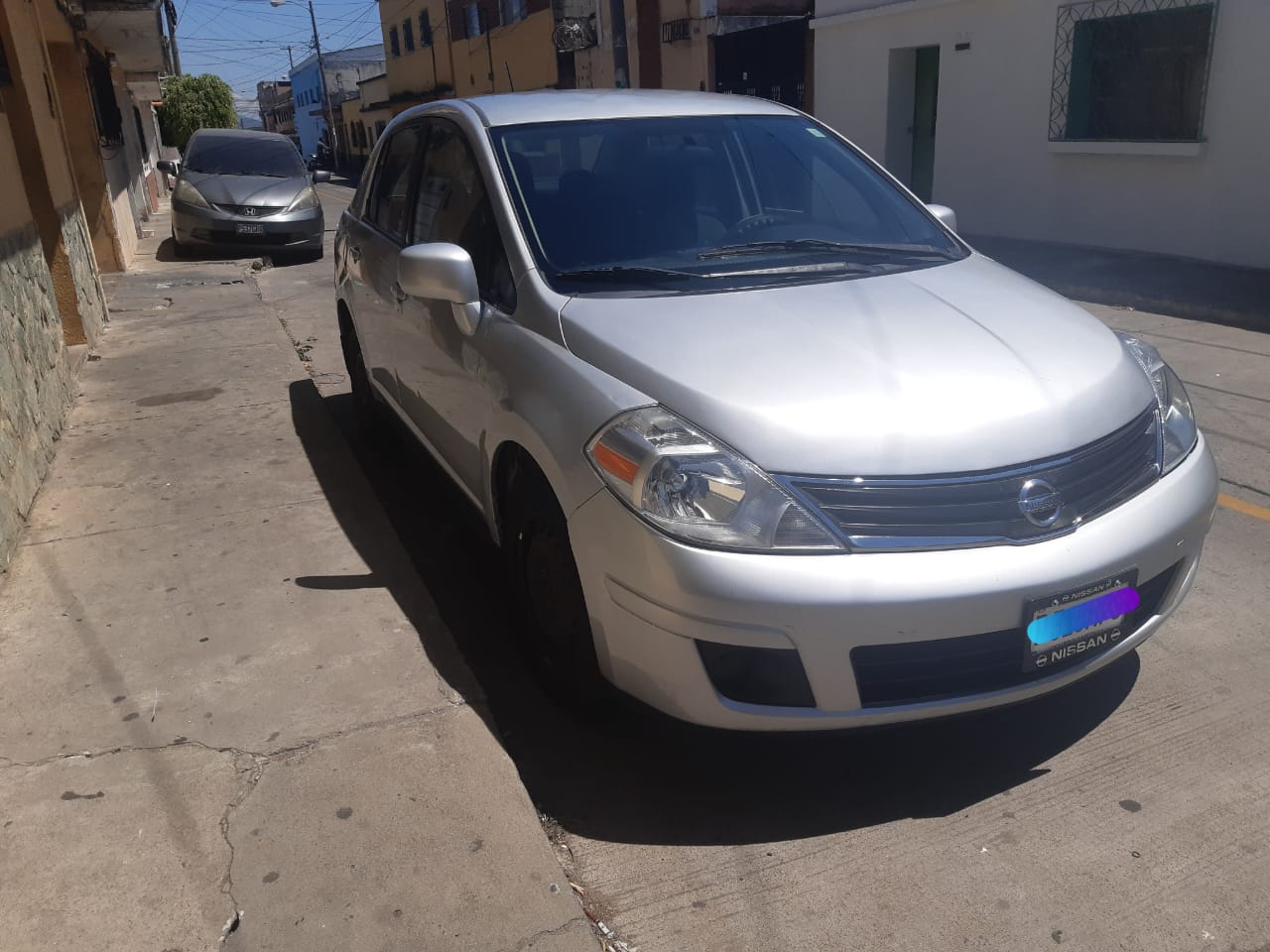 2011 NISSAN VERSA