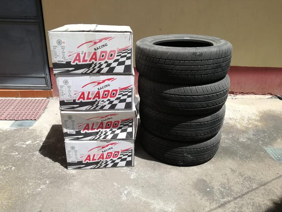Vendo llantas radiales 195/60R15 y aros