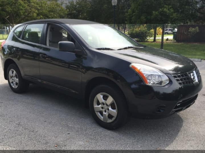 NITIDA RECIÉN INGRESADA NISSAN ROGUE 4X4 2008 DE 4 CILINDROS NADA QUE INVERTIR