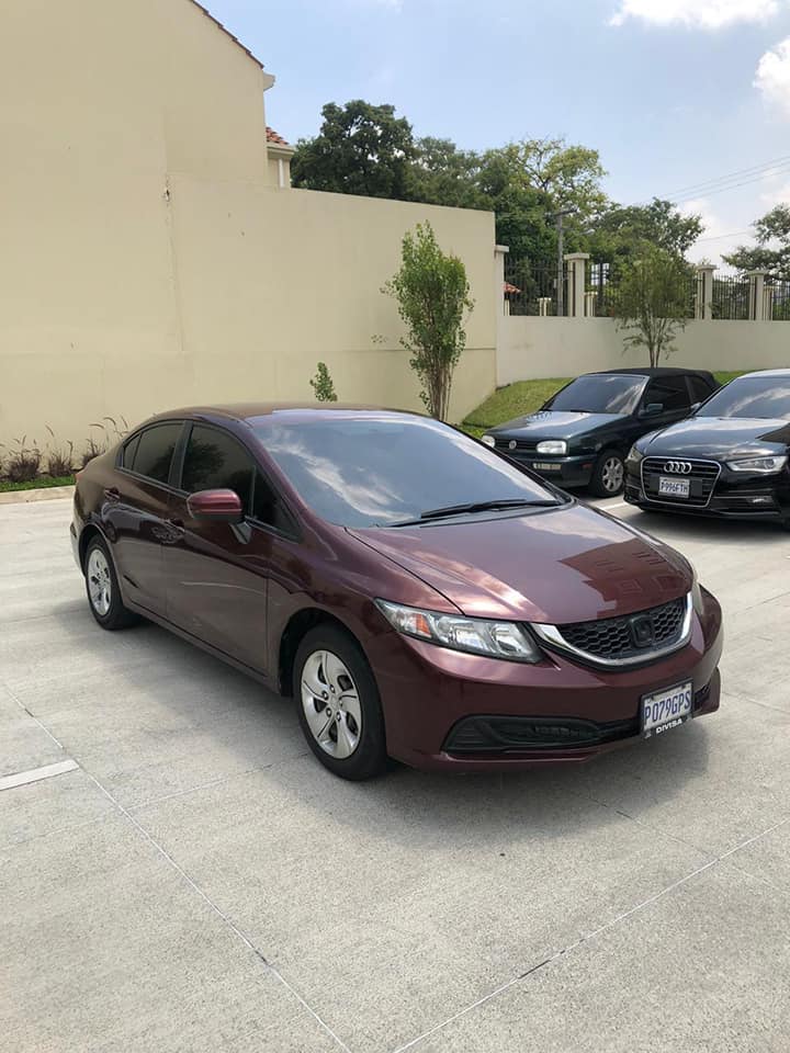 Vendo honda civic lx full equipo modelo 2015