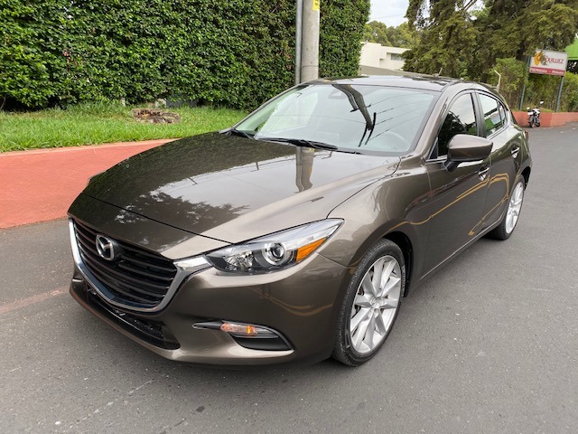 MAZDA 3 GRAND TOURING 2017