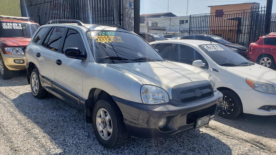 VENDO HYUNDAI SANTA FE 2006 MECANICA 4-CILINDROS DE AGENCIA
