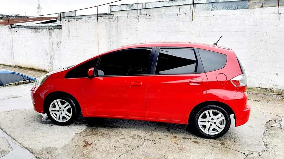 HONDA FIT AÑO 2010