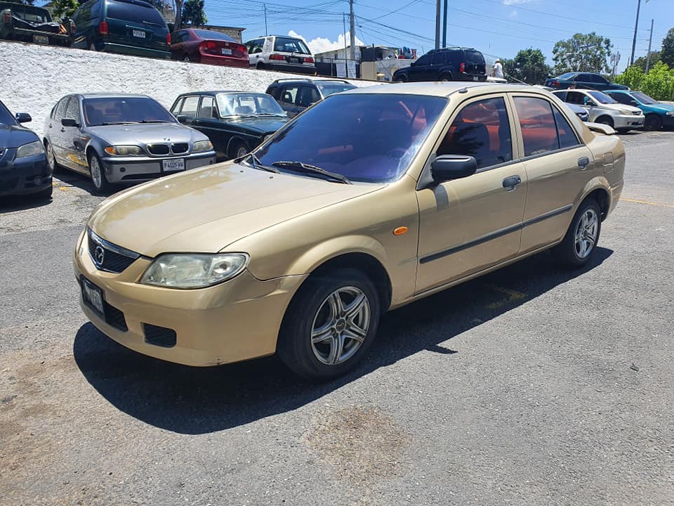 Mazda 323 2003 mecanico #Agencia