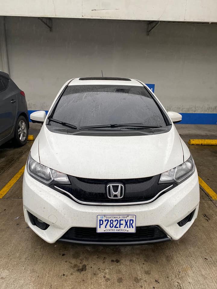 REMATO HONDA FIT EX 2015