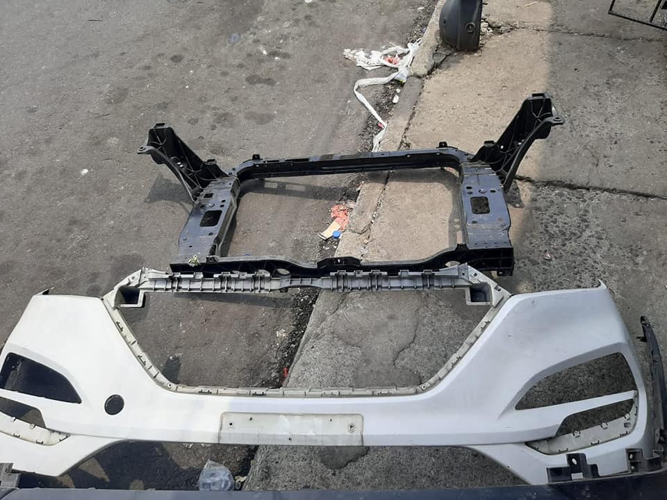 Marco de Radiador Hyundai Tucson 16-19 2.0