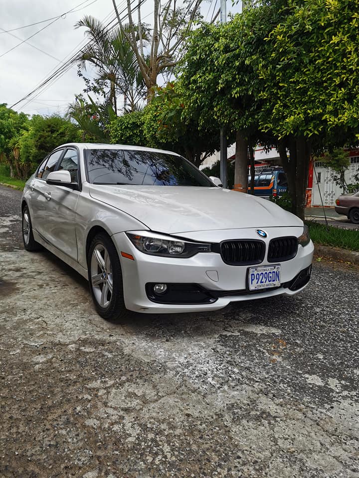 Vendo bmw 328i f30 twin turbo modelo 2012