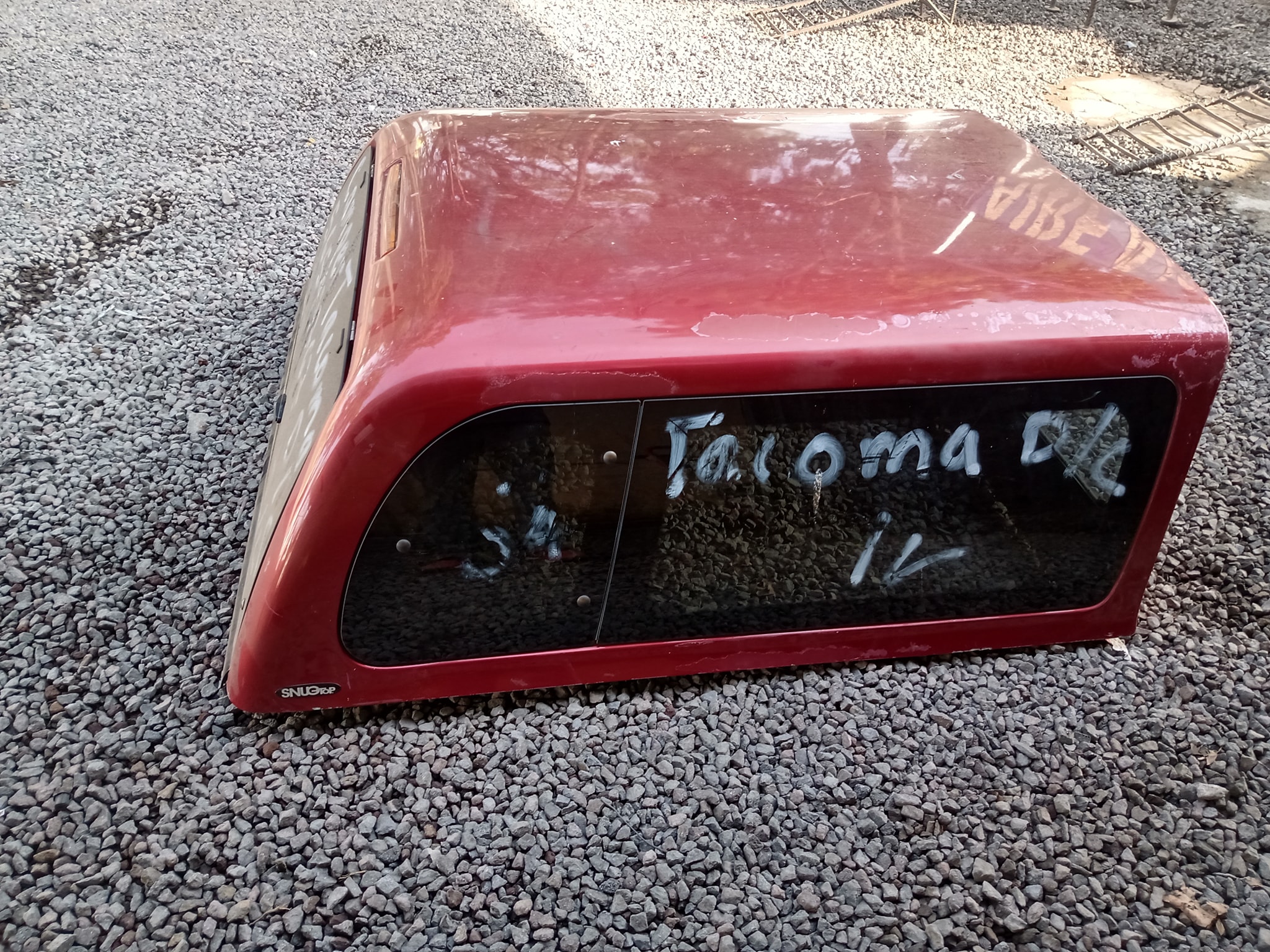 Campers doble cabina Nissan Frontier y Toyota Tacoma 96 al 04 originales