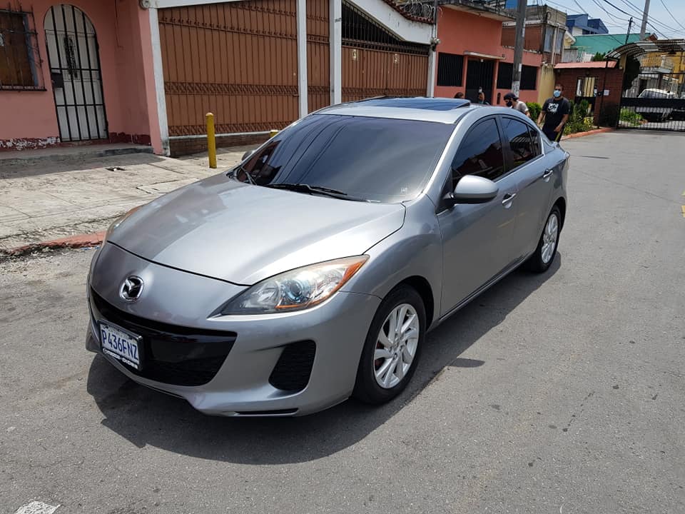 VENDO MAZDA 3 2012 TOURING SKYACTIV RECIBO VEHICULO MAS RIBETE