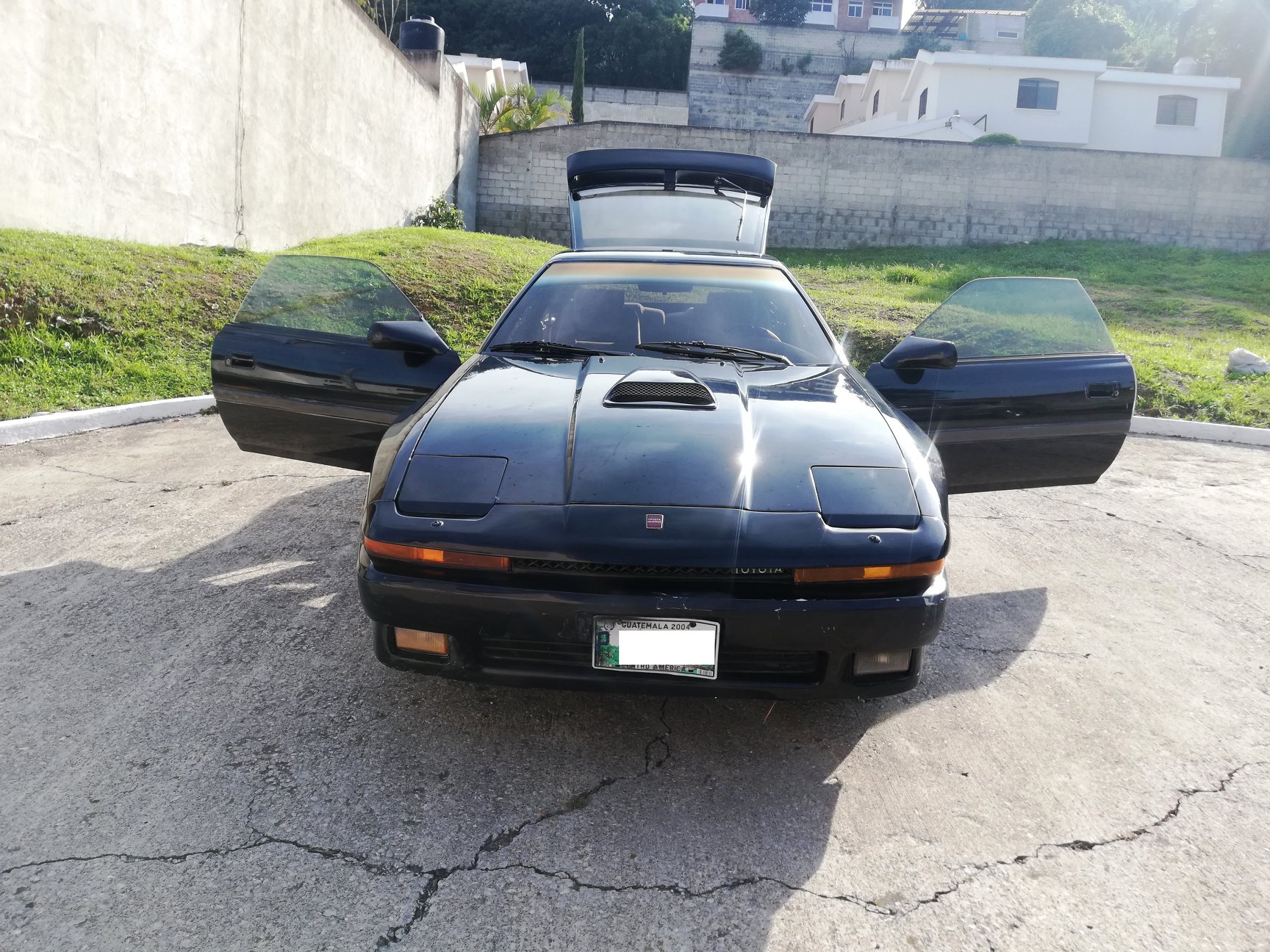 Potente TOYOTA SUPRA 1,988 Mecánico full equipo, Q16,500 negociables.
