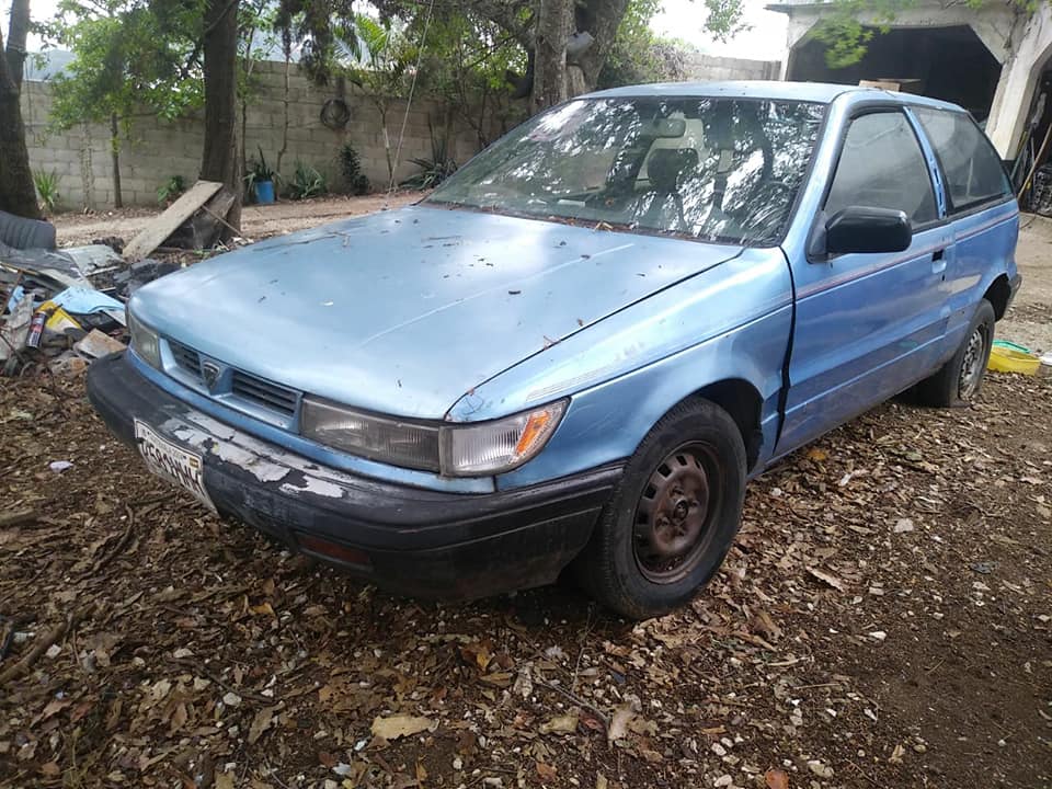 Mitsubishi colt modelo