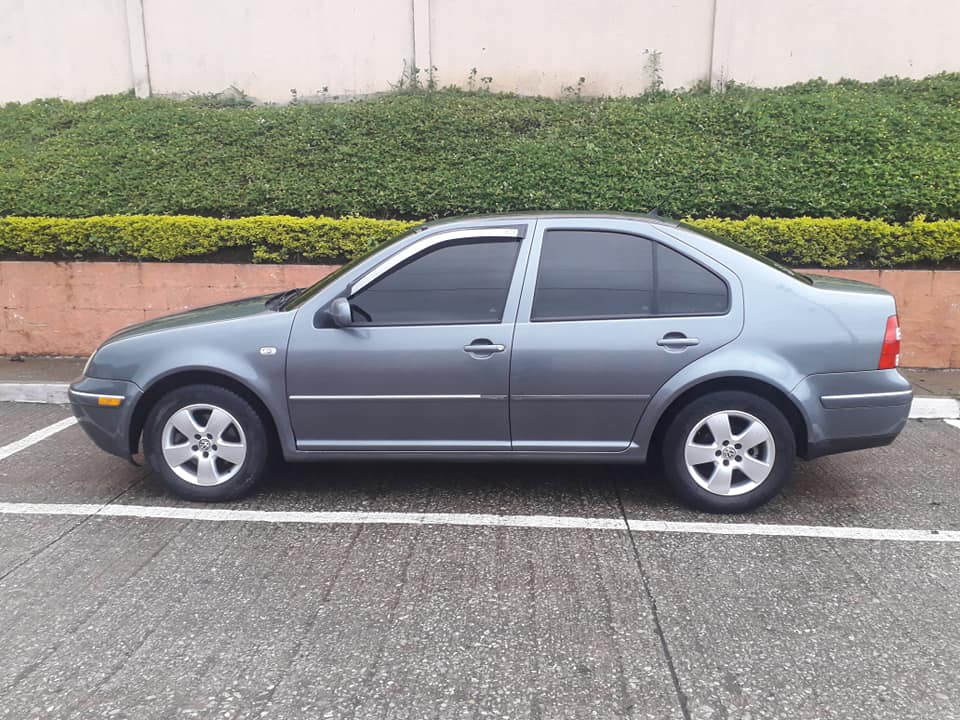 VENDO JETTA 2005 AUTOMATICO