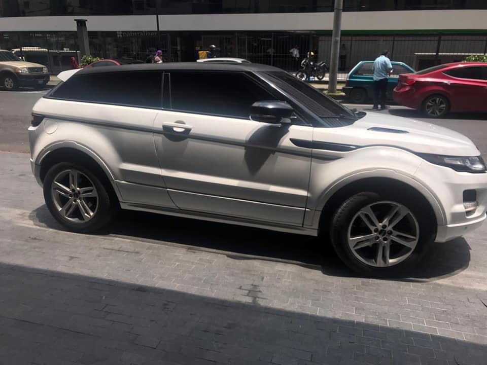 Remato linda camioneta sport