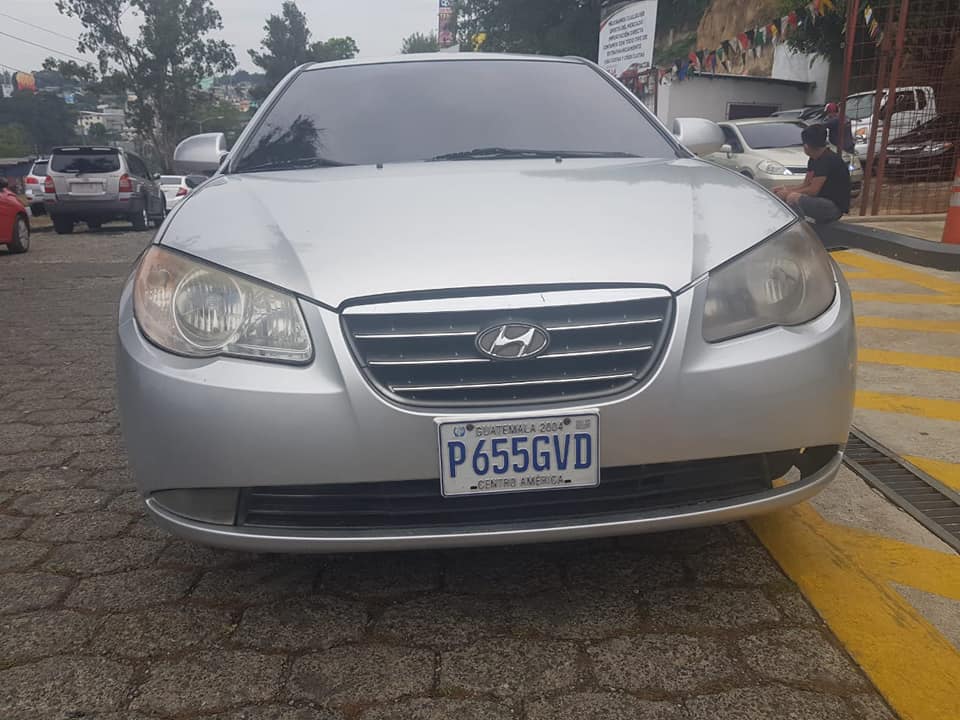 HYUNDAI ELENTRA