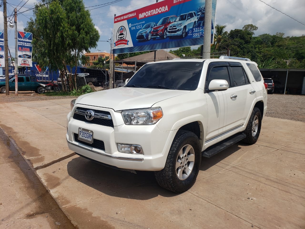 TOYOTA RUNNER ( poco recorrido )
Modelo 2010
Automatica
Motor 4.0cc
4x4
