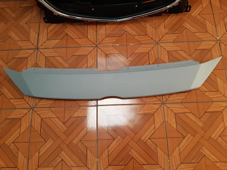 MAZDA 3 2014 2015 2016 PARTE SUPERIOR DEL BOMPER DELANTERO NUEVO 58591050