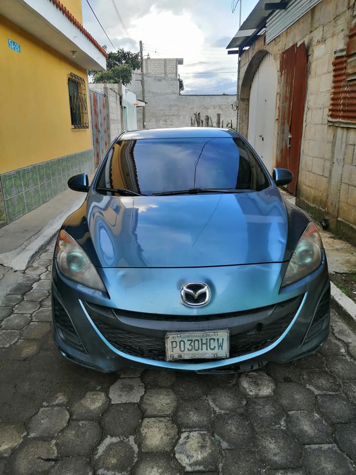 MAZDA 3i 2011