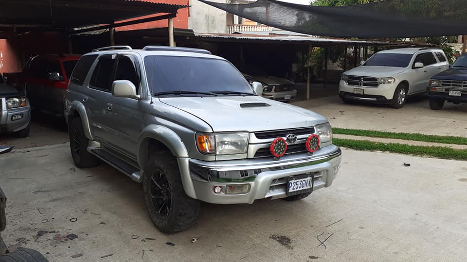 Runner 2001 4x4 full equipo v6  automática nítida