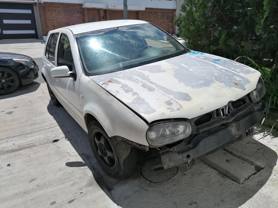 Volswagen golf mk4 2002 repuestos