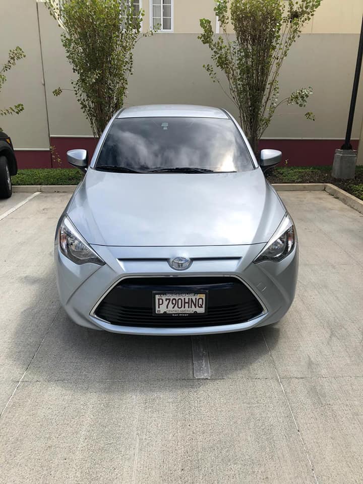 Vendo toyota ia  full equipo modelo 2018 nitido