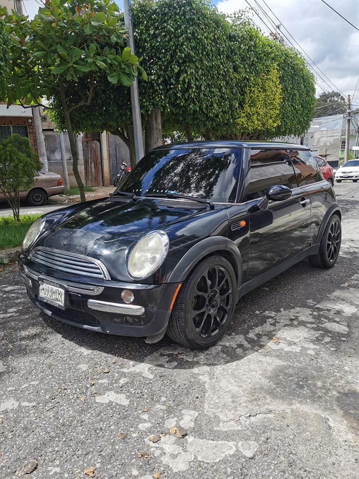 Vendo minicooper full equipo automatico modelo 2004 nitido