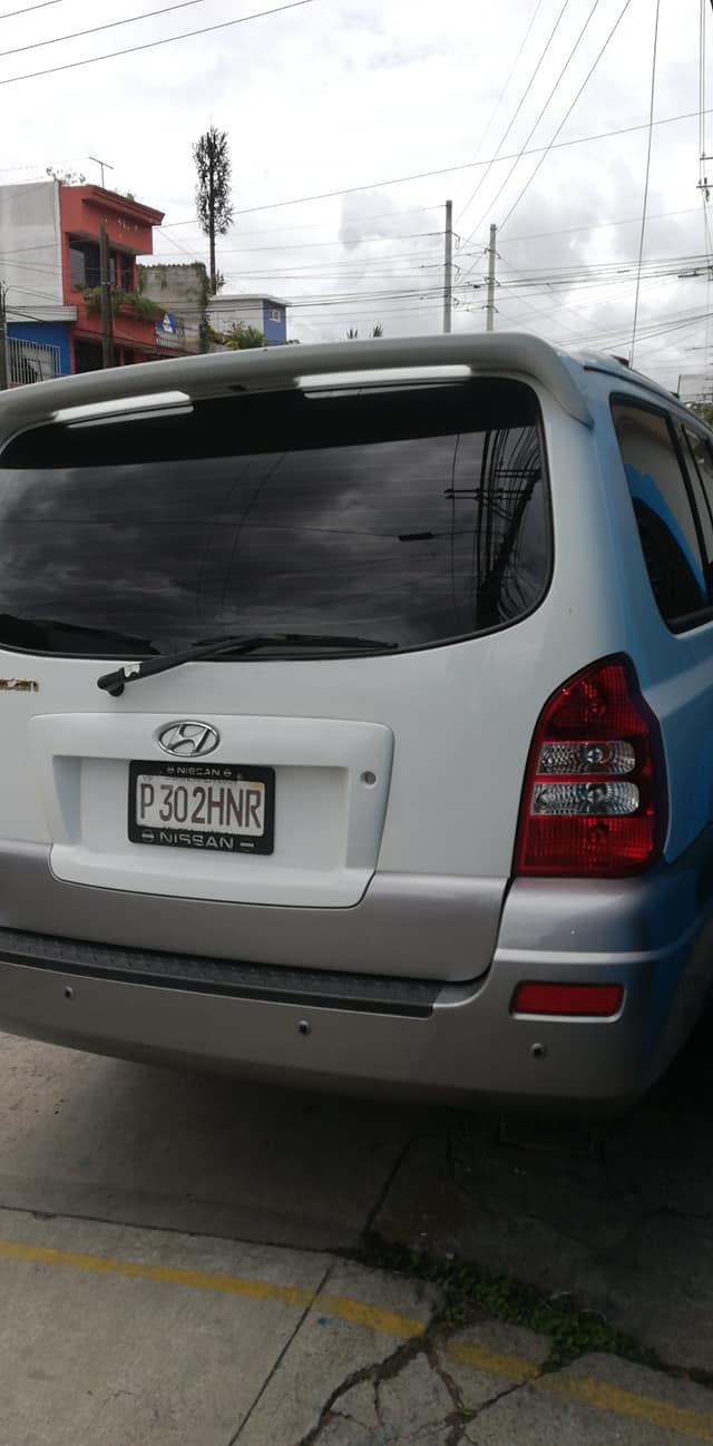 Vendo hyundai terracan 4x4 diesel turbo 2004 2.9 aire vidrios eléctricos servicios recibo vehículo i