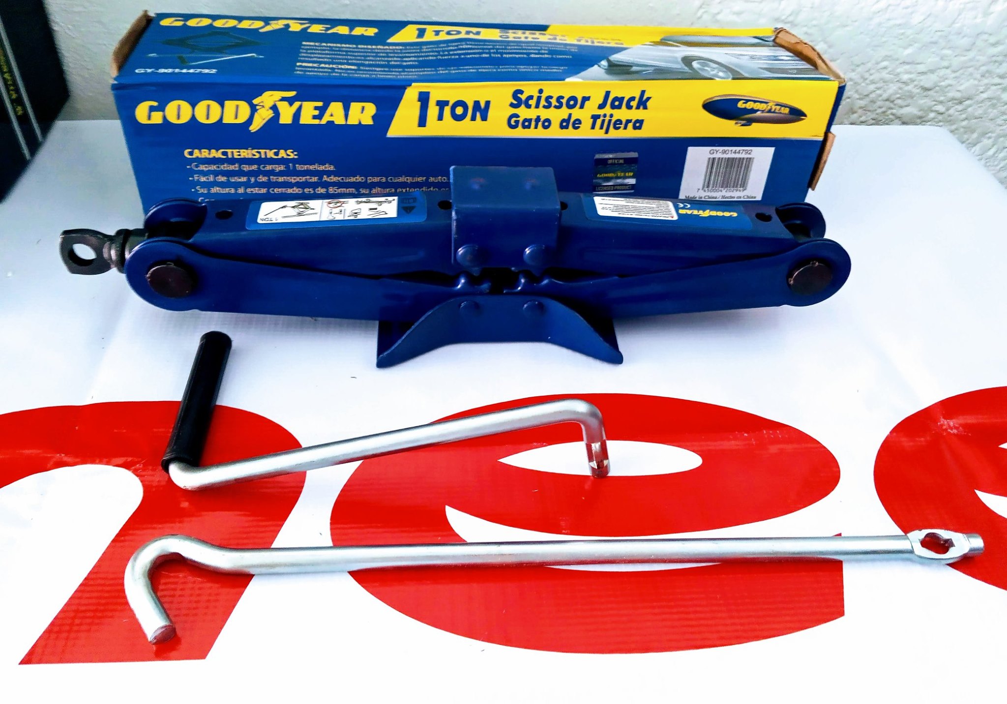 GATO HIDRAULILCO GOOD YEAR