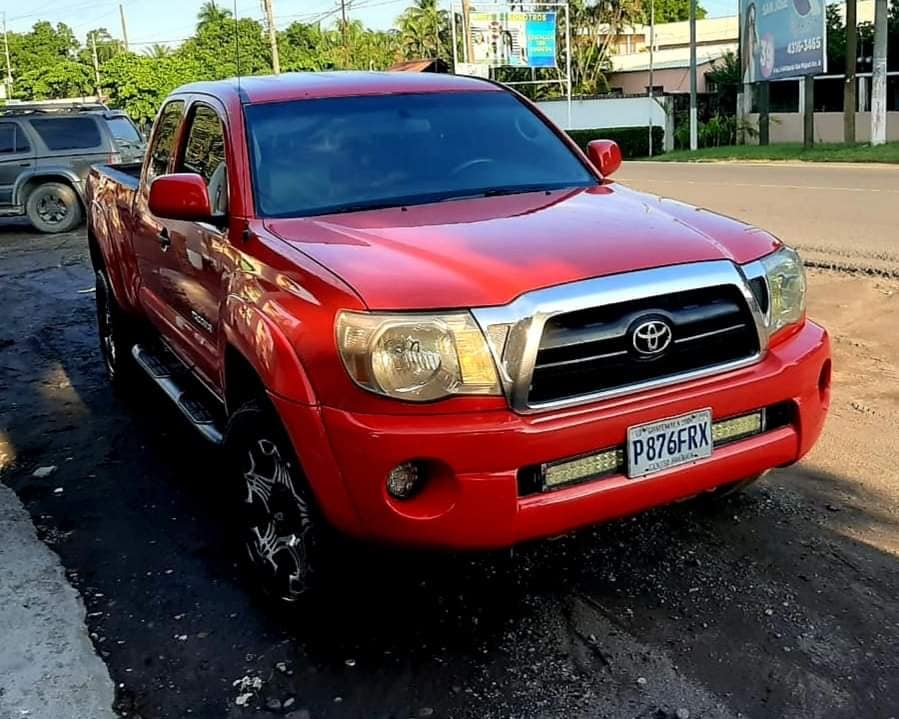 Toyota Tacoma 2005, Mecánico, 4x4, 4 cilindros, extra cab