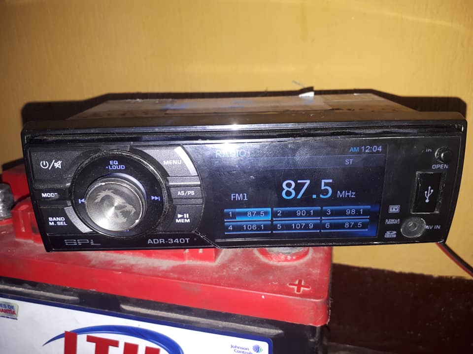 Radio spl con lector usb sd auxiliar