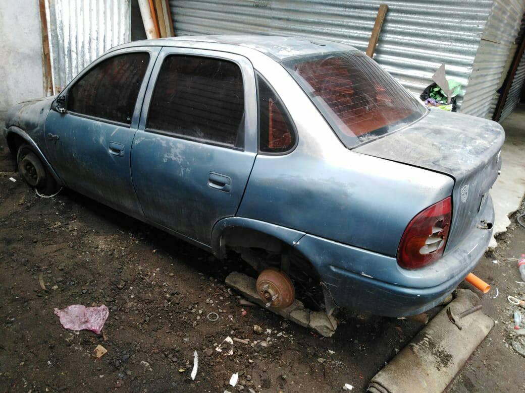 Piezas de auto chevy monza 98