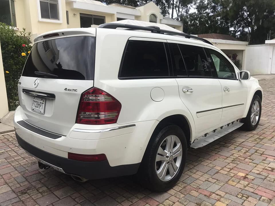 Mercedez GL,3  filas , fully cuero Modelo 2008,