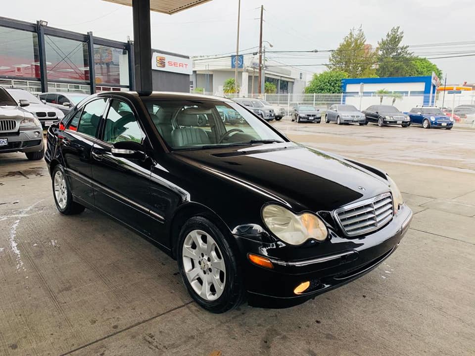 Mercedes Benz c240 modeló 2006