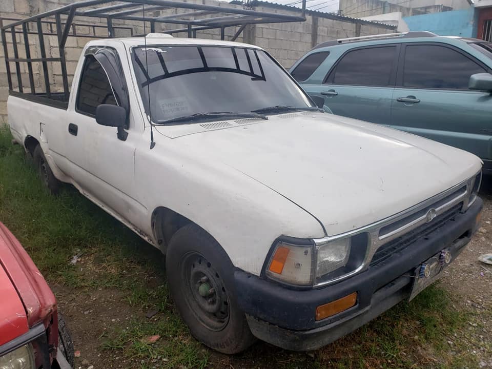 Pick Up Toyota 22R Mecánico Modelo 1995