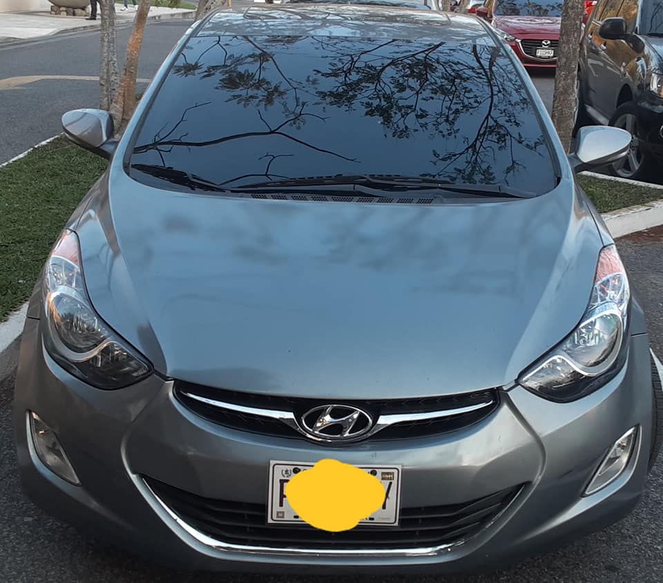 VENDO HYUNDAI ELANTRA LIMITED 2012