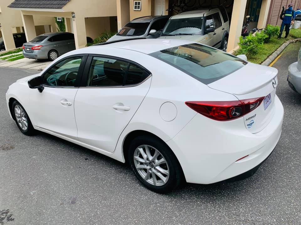 MAZDA 3 2015 TOURING, RECIÉN TRAÍDO, 56 MIL MILLAS REALES, AUDIO BOSÉ, SUNROOF