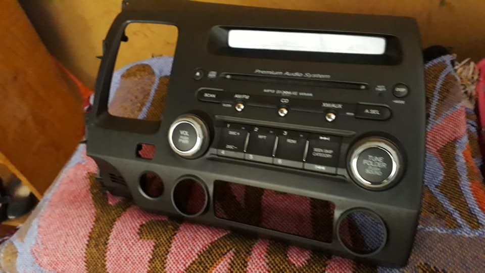Vendo o cambio radio...