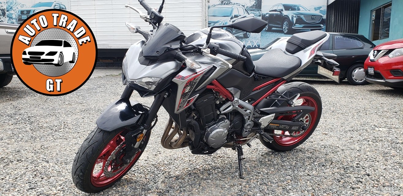 KAWASAKI Z900 2019, DE AGENCIA MOTOR 900 de 4 Cilindros Doble disco delantero, ABS, 380 Kilómetros,