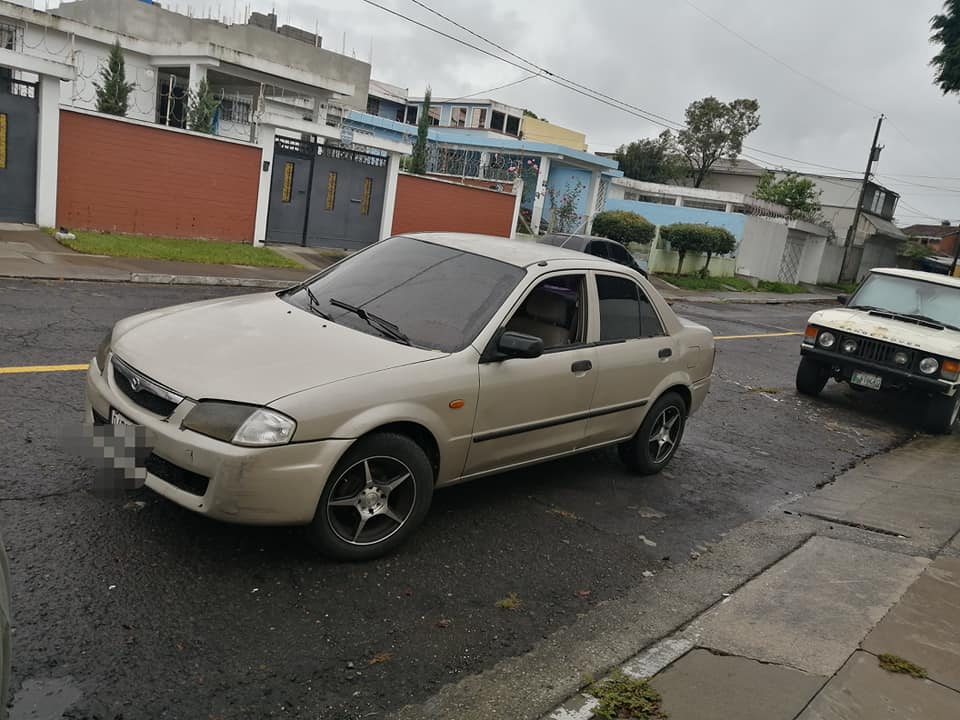 Mazda 323