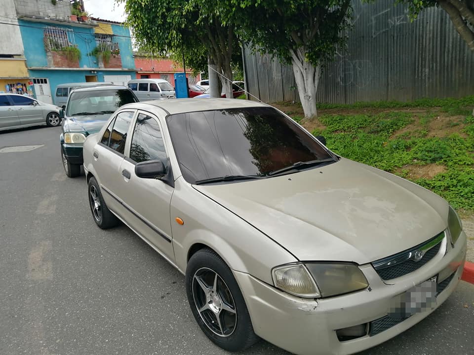 Mazda 323