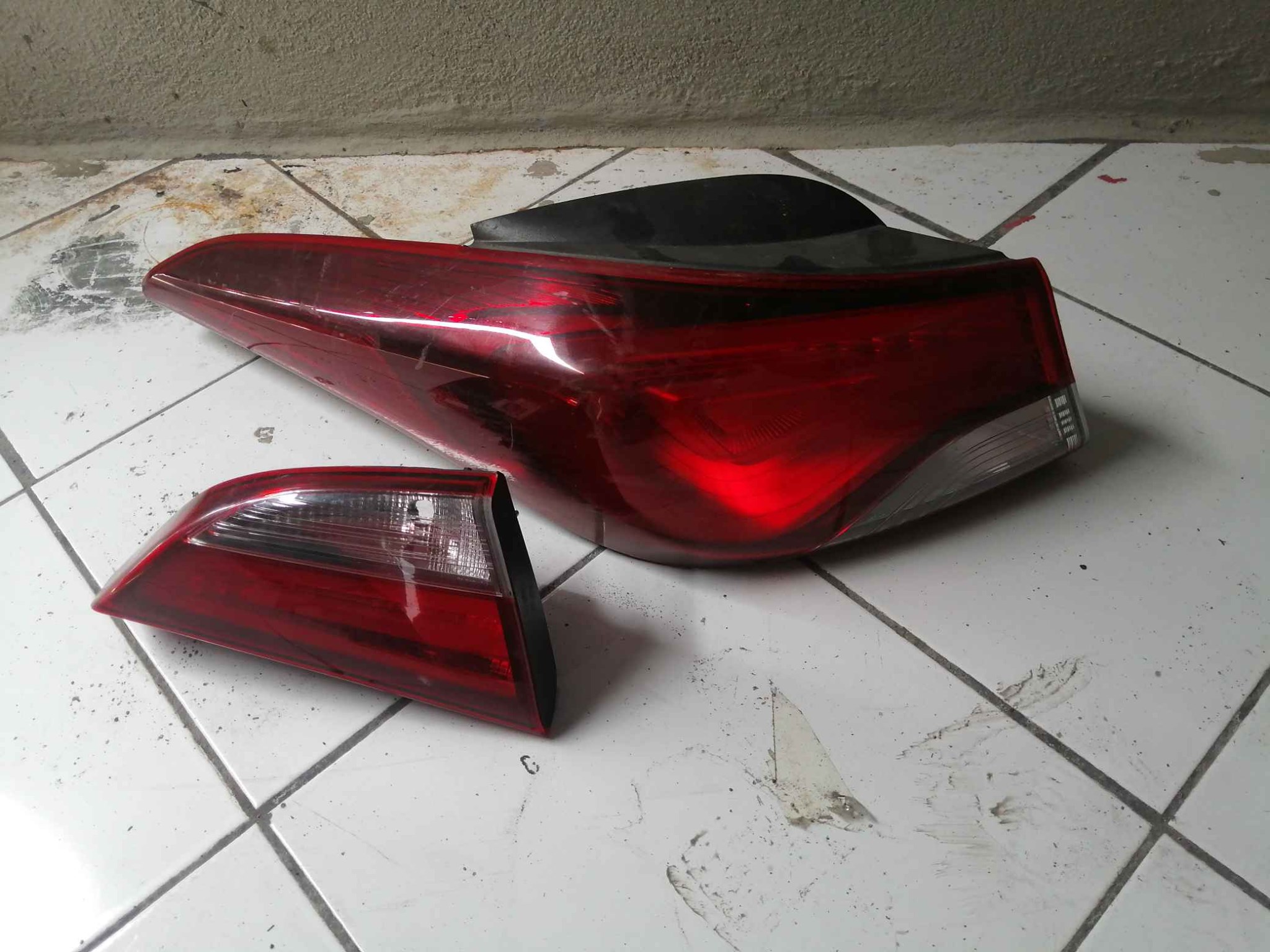 Stop Hyundai Elantra LIMITED