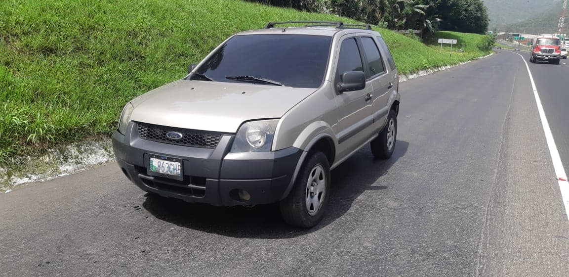 Ford eco sport 
Modelo 2007
mecanico de agencia
motor 1.6 4 cilindros
aire acond...