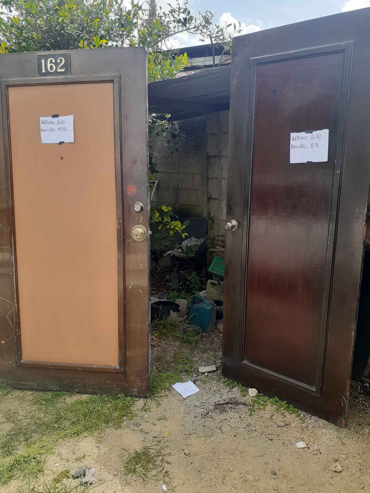 12 Puertas de Madera Q1,900 Varias Medidas