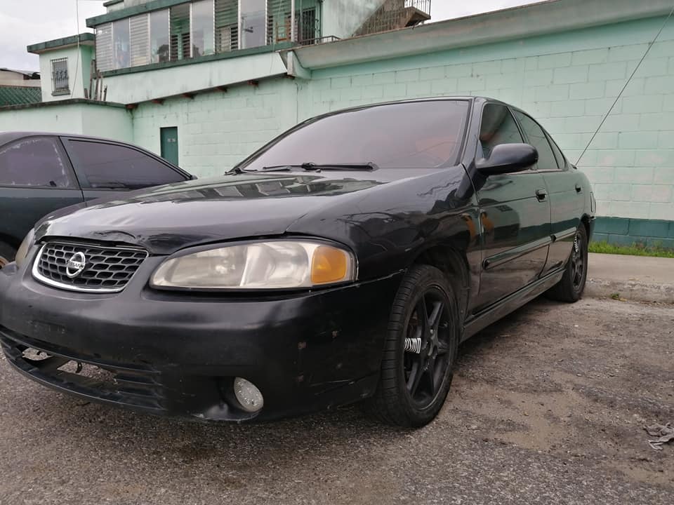 Nissan sentra 2001 SE 2.0 automatico